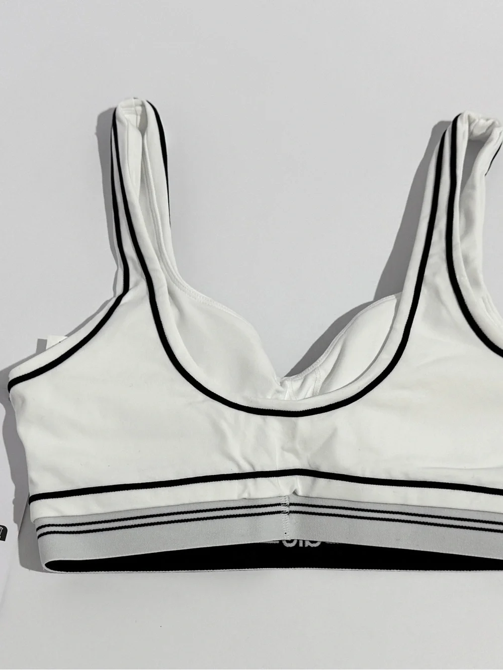 ALO Yoga Airbrush Heart Throb Bra White/Black